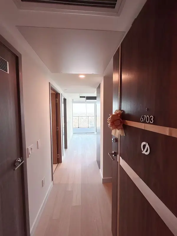 Toronto, ON M5V 0X4,3 CONCORD CITYPLACE WAY #6703