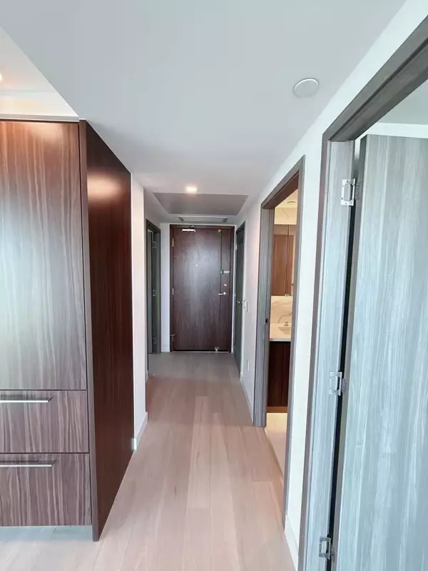 Toronto, ON M5V 0X4,3 CONCORD CITYPLACE WAY #6703