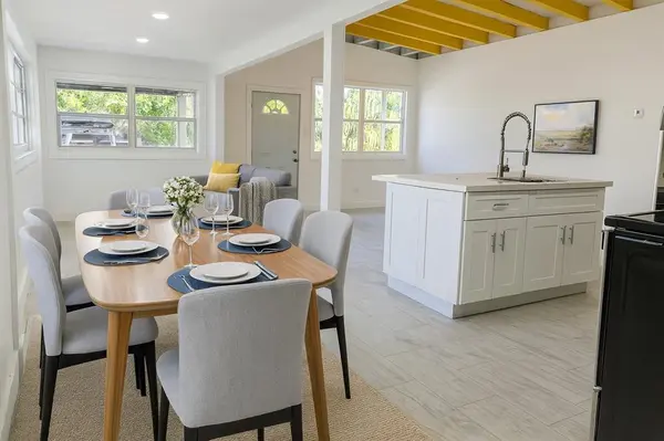 Lake Worth Beach, FL 33460,821 N B St