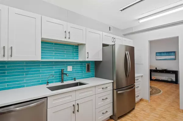 Fort Lauderdale, FL 33308,4250 Galt Ocean Dr #12N