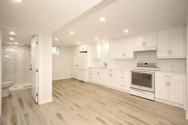 Oshawa, ON L1K 2B5,501 Kelly AVE #Bsmnt