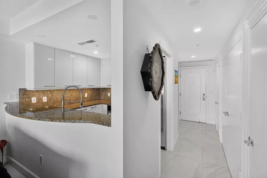 3350 SW 27 Ave #1207, Coconut Grove, FL 33133