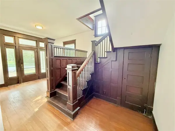 Denison, TX 75020,517 W Hull Street