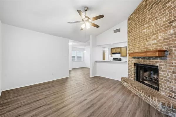 Arlington, TX 76012,518 Guerin Drive