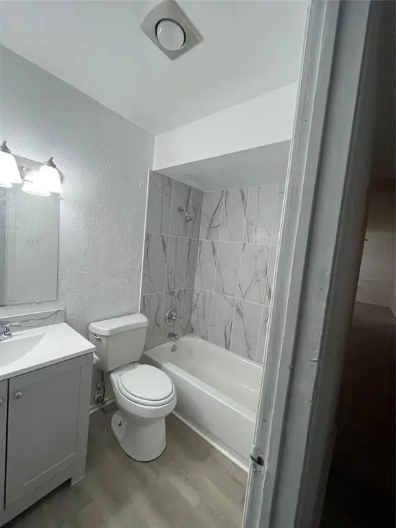 Mesquite, TX 75149,916 Tulip Trail