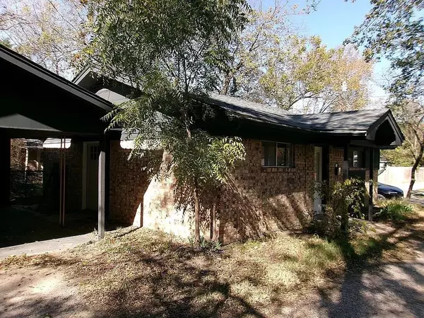 Commerce, TX 75428,1711 Ash Street