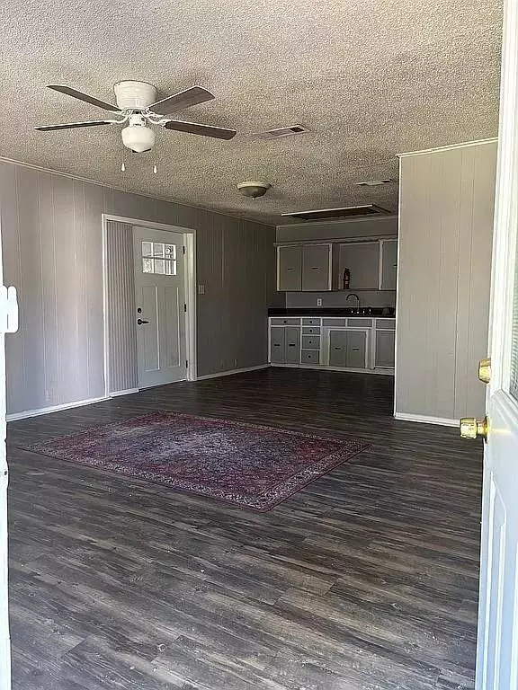 Commerce, TX 75428,1711 Ash Street