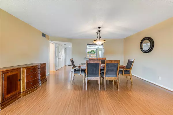 Pembroke Pines, FL 33025,271 S Hollybrook Dr #304