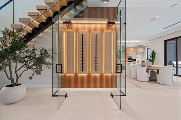 Fort Lauderdale, FL 33301,2405 Castilla Isle