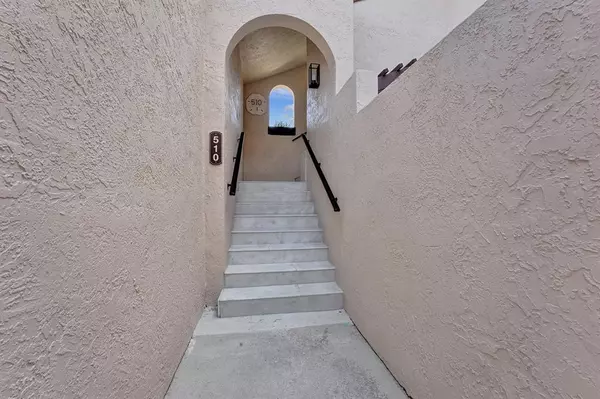 Delray Beach, FL 33483,240 Captains Walk #510