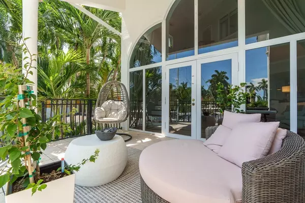 Fort Lauderdale, FL 33301,70 Isle of Venice #203