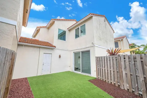 Pembroke Pines, FL 33029,17825 SW 10 th CT #17825