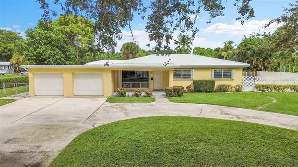 2021 NE 24th St, Lighthouse Point, FL 33064