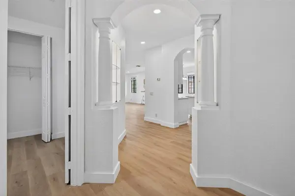 Weston, FL 33332,2678 Center Court Dr #2678