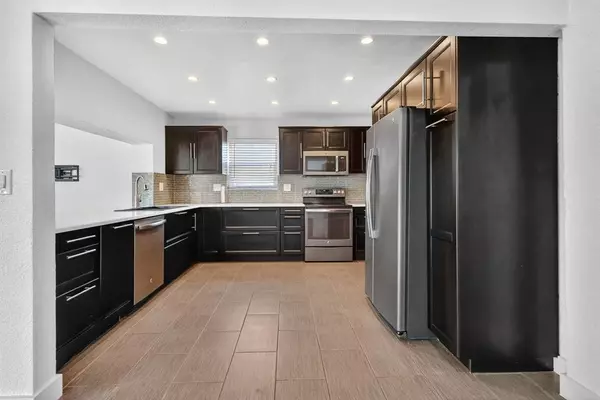 Pembroke Pines, FL 33024,9720 NW 4 ST