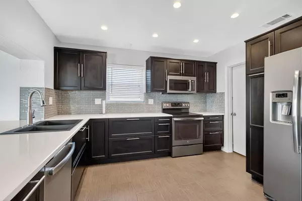 Pembroke Pines, FL 33024,9720 NW 4 ST