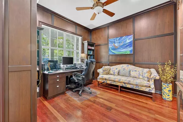 Fort Lauderdale, FL 33301,400 NE 8th Ave