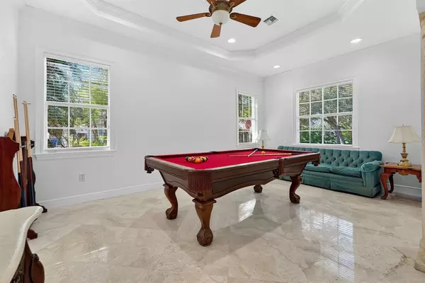 Fort Lauderdale, FL 33301,400 NE 8th Ave