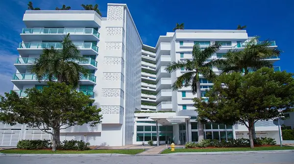 1133 102nd St #504, Bay Harbor Islands, FL 33154