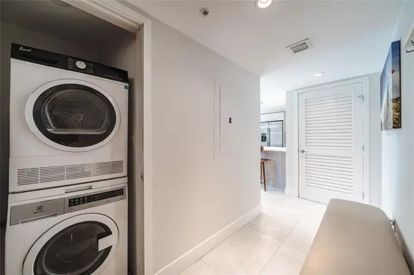 Bay Harbor Islands, FL 33154,1133 102nd St #504