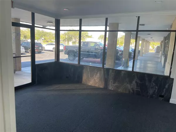 West Palm Beach, FL 33406,1946 S Congress Ave #1958