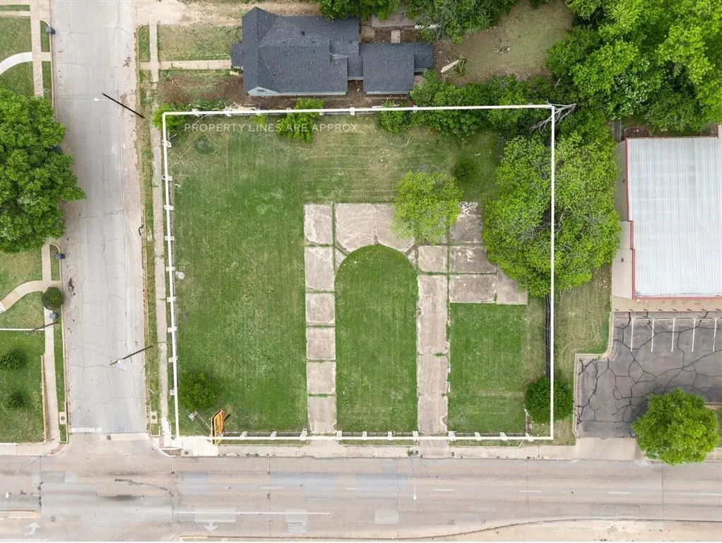 Waco, TX 76707,2217-2221 W Waco Drive #2221