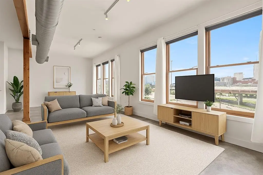 Dallas, TX 75204,2502 Live Oak Street #236