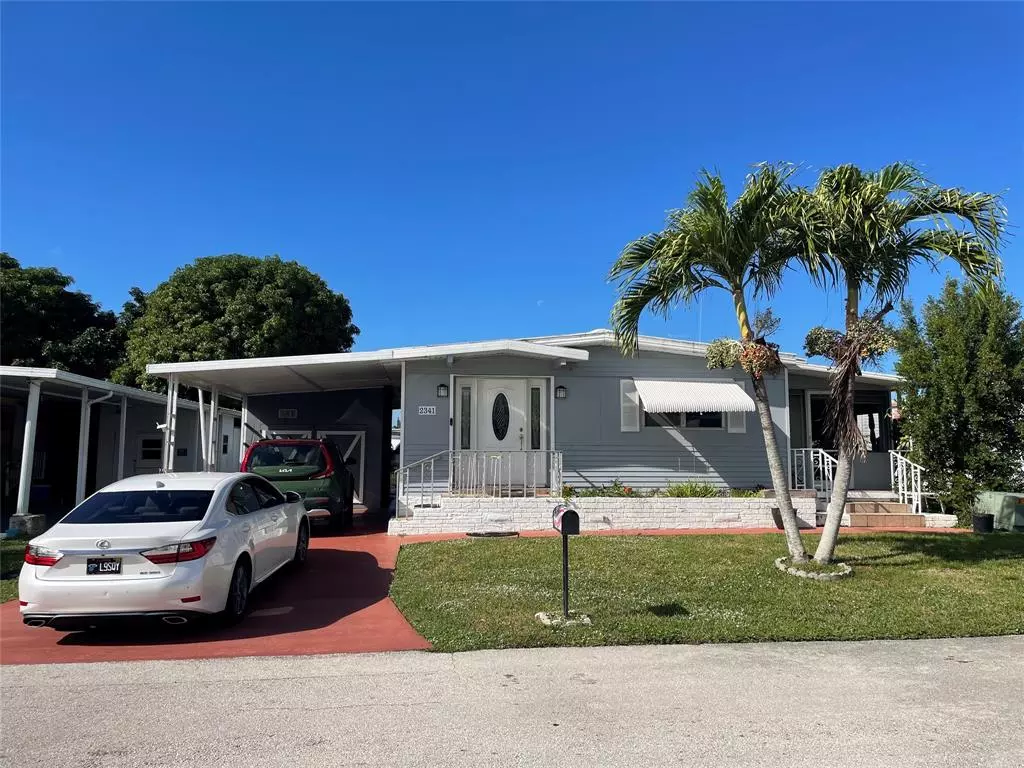 Davie, FL 33324,2341 SW 84th Ave