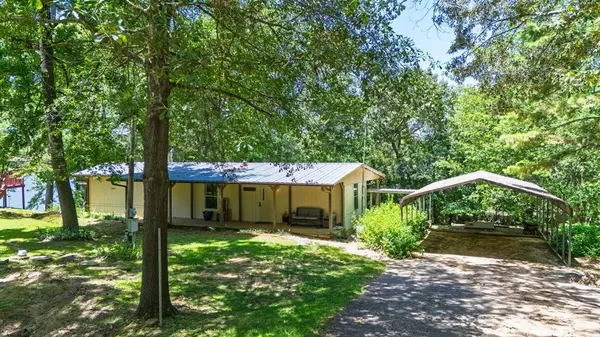 Pittsburg, TX 75686,277 Private Road 52436