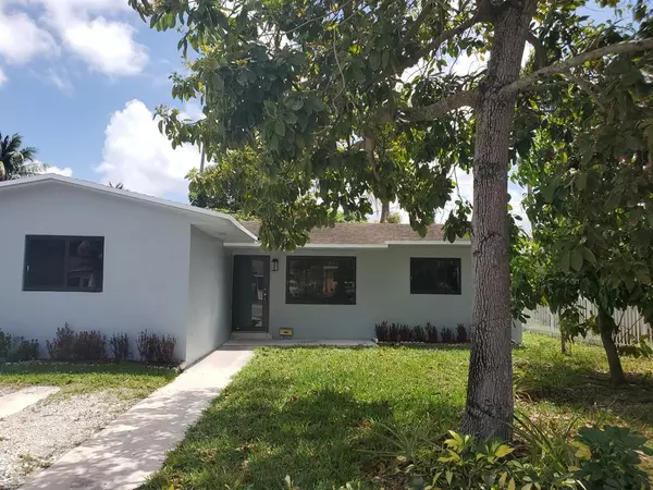 440 NE 174th St, North Miami Beach, FL 33162