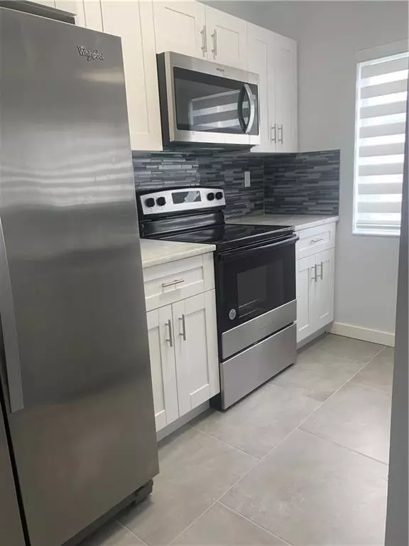 Weston, FL 33326,103 Riviera Cir