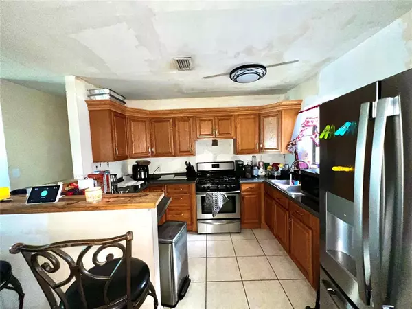 Miami Gardens, FL 33056,17130 NW 29th Pl