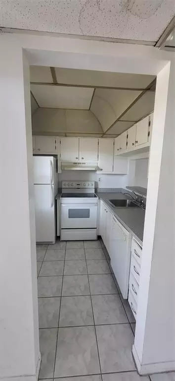 Tamarac, FL 33321,9070 Lime Bay Blvd #309