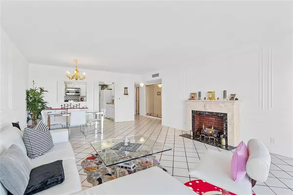 Fort Lauderdale, FL 33308,3750 Galt Ocean Dr #1408