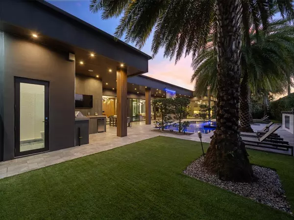 Fort Lauderdale, FL 33308,2213 NE 37th Dr