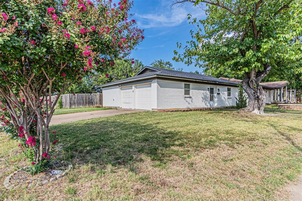 North Richland Hills, TX 76180,7501 Lola Drive