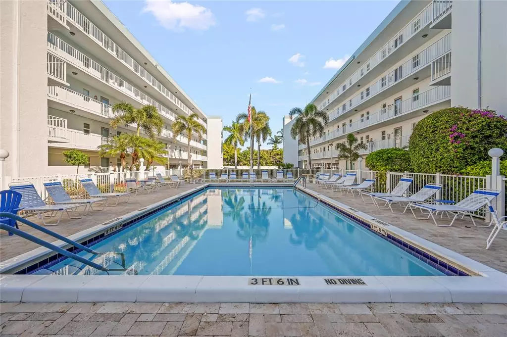 Lauderdale By The Sea, FL 33308,4629 Poinciana St #506