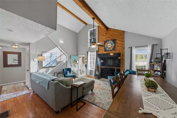 Tool, TX 75143,517 Shore Line Drive