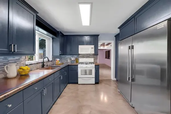 Hollywood, FL 33020,613 N 28th Ave