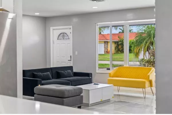 Hollywood, FL 33021,4811 Hayes St