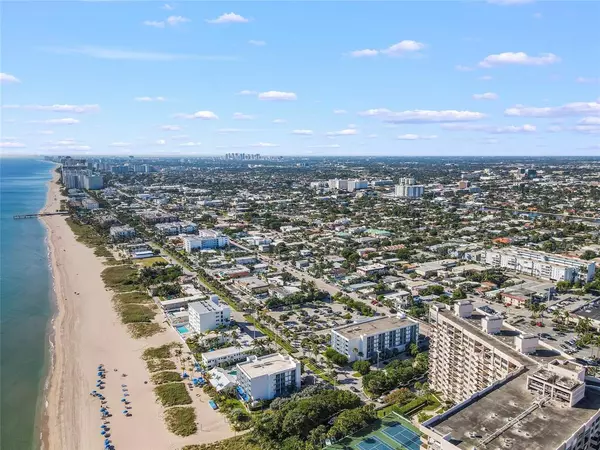 Lauderdale By The Sea, FL 33308,4629 Poinciana St #506