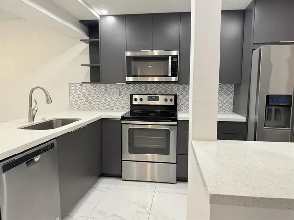 Plantation, FL 33317,6800 Cypress Rd #102