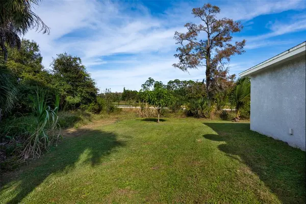 Labelle, FL 33935,8007 Royal Court