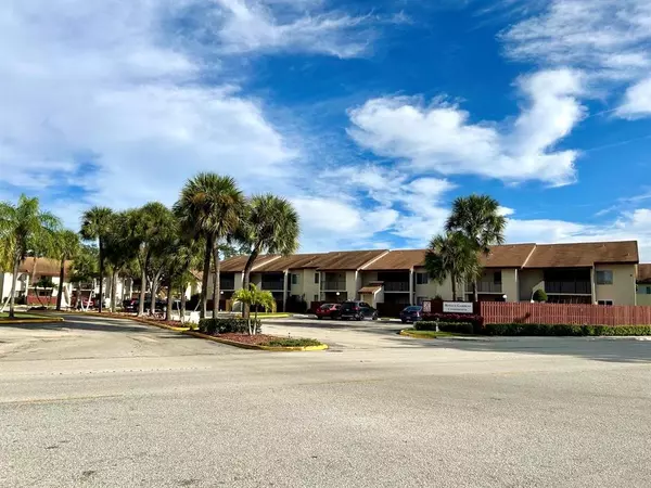 North Lauderdale, FL 33068,7931 Southgate Blvd #E8