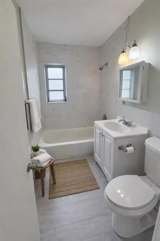 Hollywood, FL 33020,1921 Buchanan St