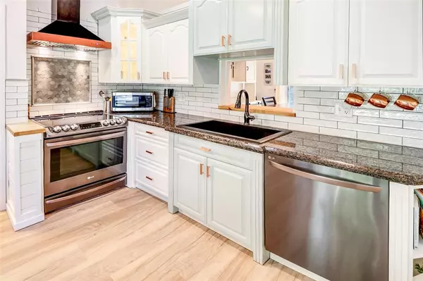 Coconut Creek, FL 33073,5164 NW 53rd Ave