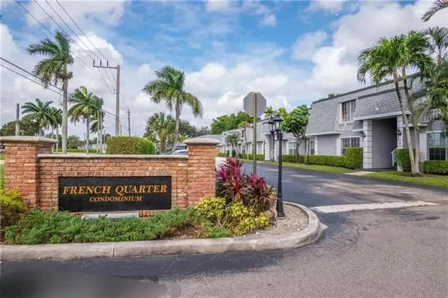 404 NW 70th Ave #219, Plantation, FL 33317