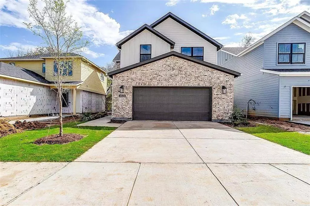 Arlington, TX 76001,4524 Hogans Alley Drive