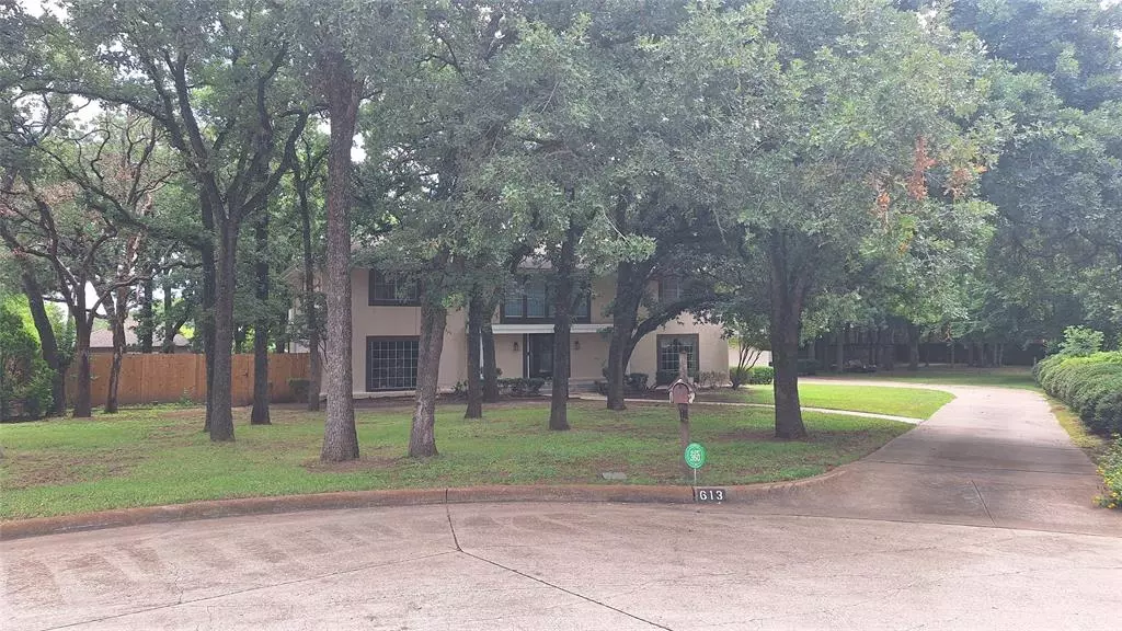 Colleyville, TX 76034,613 Colts Neck Court