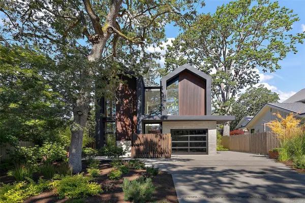 862 Somenos St, Victoria, BC V8S 4A6